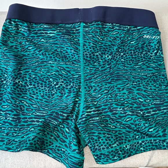 Nike Pro Dri-FIT Compression Shorts Teal Navy Animal Print Size L - Picture 2 of 4